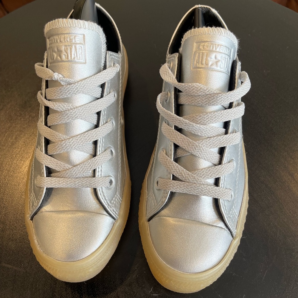 Silver Converse worn once. Size 3 unisex